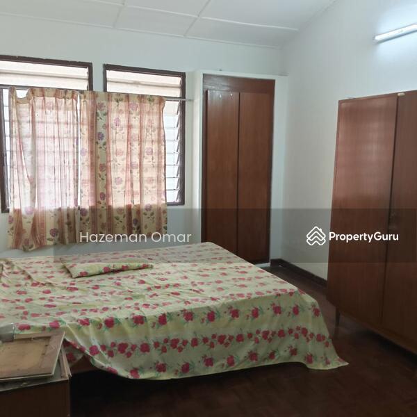 Untuk Disewa - [20x80 - Partially Furnished] 2-Storey SS 5C/1 Kelana Jaya